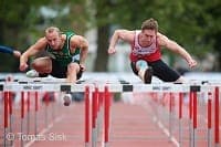 IC_mannen_denis Denis Hanjoul vecht ondanks knieperikelen spannend duel uit met Dario de Borger (Foto: T.Sisk)