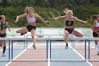 IMG_2728 Louise Craemers op weg naar zilver en een clubrecord in de 300mH. (Foto: Tomas SISK)