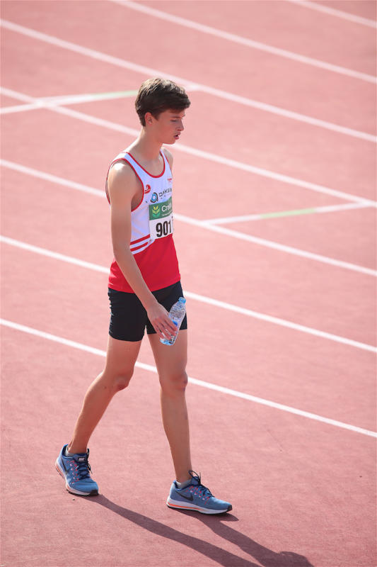 Tuur Van Puyvelde mist op haar na podium maar toont dat hij er terug staat (Foto T.Sisk) Tuur Van Puyvelde mist op haar na podium maar toont dat hij er terug staat (Foto T.Sisk)