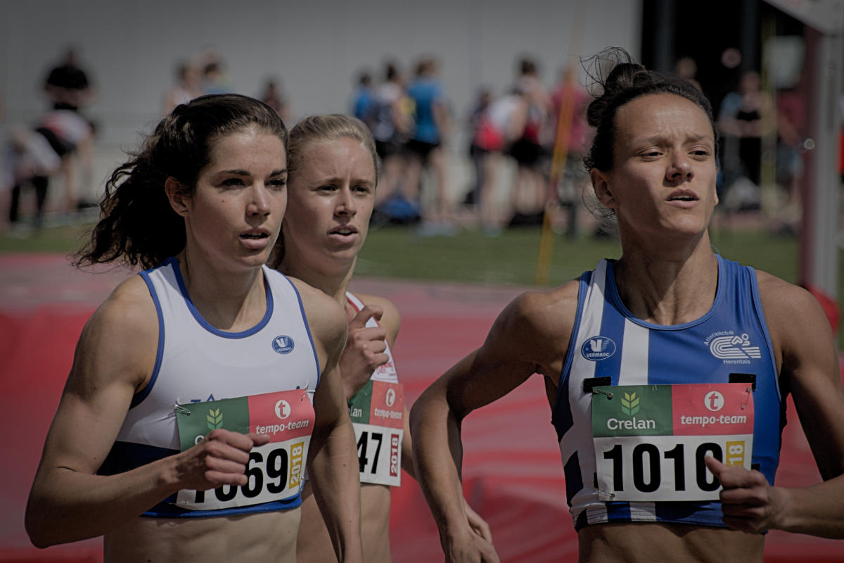 Mirte in sterk nationaal gezelschap op 800m Mirte in sterk nationaal gezelschap op 800m
