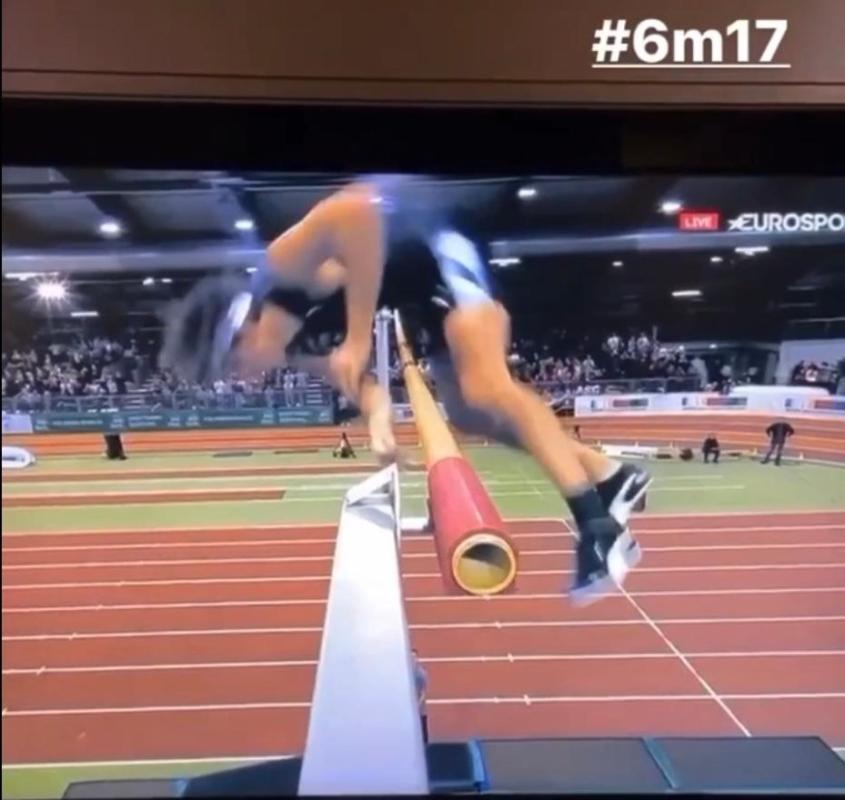 Duplantis mist nipt op 6,17m Duplantis mist nipt op 6,17m