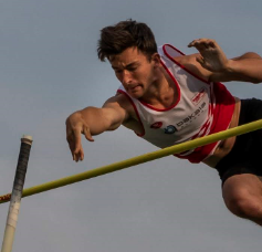 Thomas Van Nuffelen, favoriet in het polsstokspringen Thomas Van Nuffelen, favoriet in het polsstokspringen