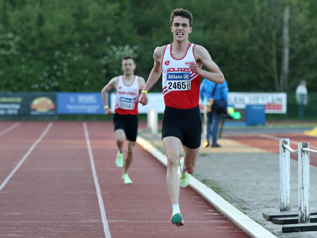 Pieter Sisk en Stijn Baeten domineren 3000m in Herentals Pieter Sisk en Stijn Baeten domineren 3000m in Herentals